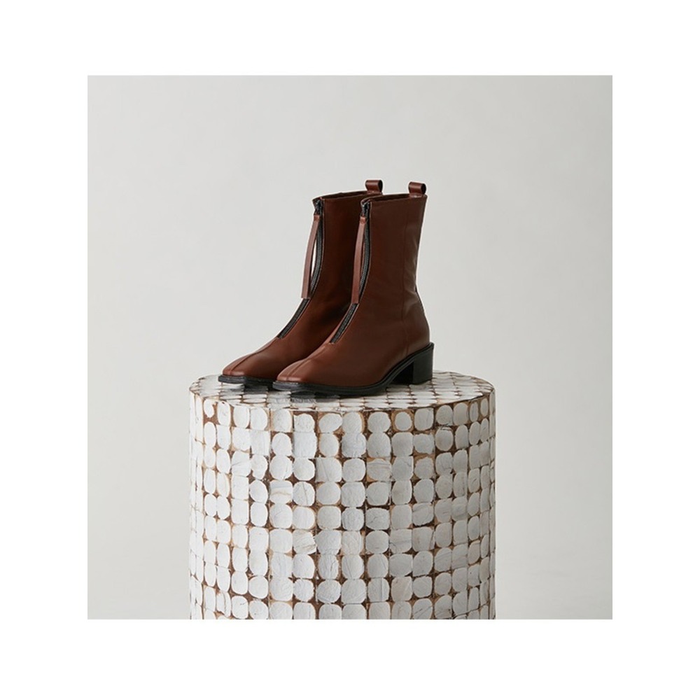 Osoi Derrick Ankle Boots Size 36‎ Brown Leather Front Zip Cuban Heel Square Toe